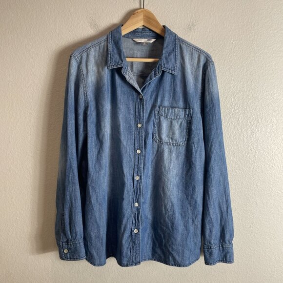 Old Navy Womens XL Classic Denim Shirt Button Up Chambray Top Light Wash Casual - Picture 1 of 8